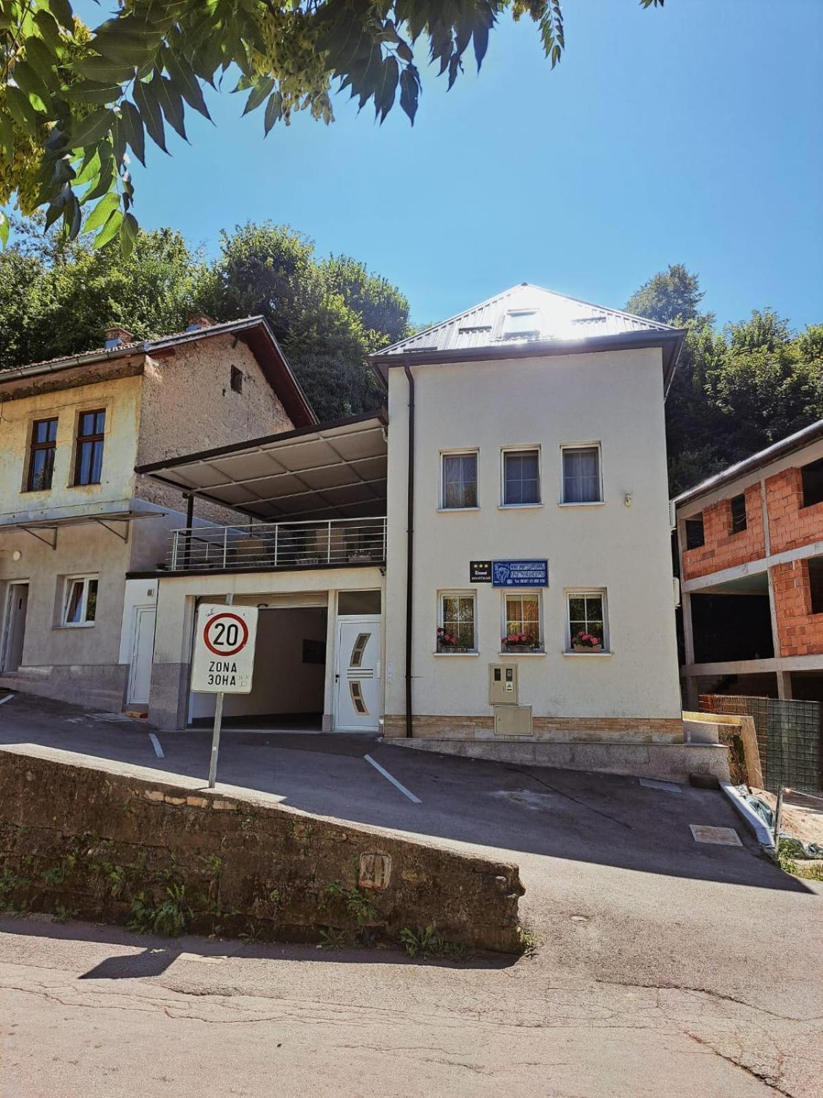 Apartmani Waterfall / Vodopad Jajce Zewnętrze zdjęcie